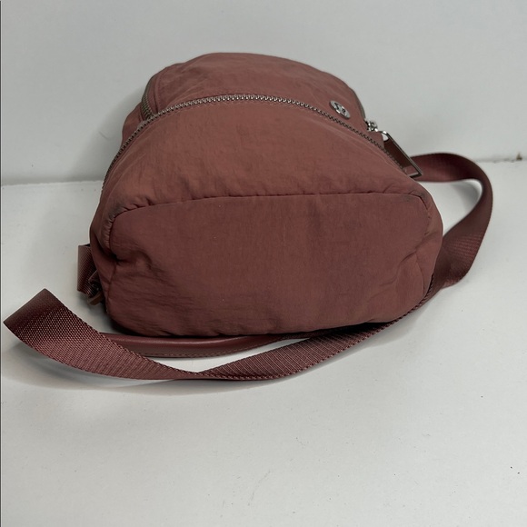 Lululemon city adventure backpack micro 3L - Picture 4 of 7